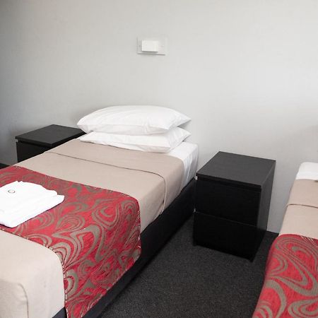 Royal Hotel Singleton Bagian luar foto