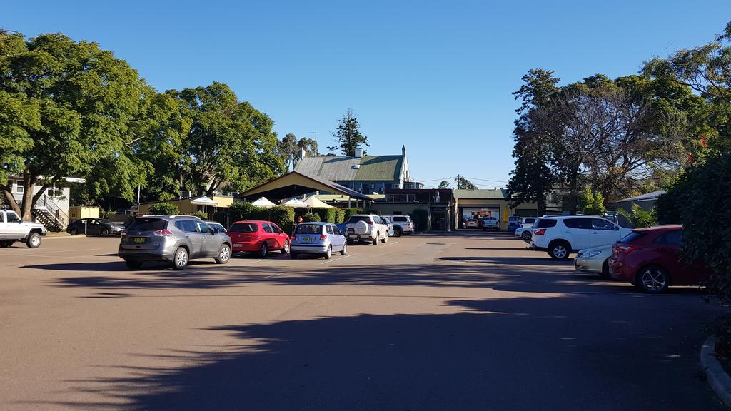 Royal Hotel Singleton Bagian luar foto