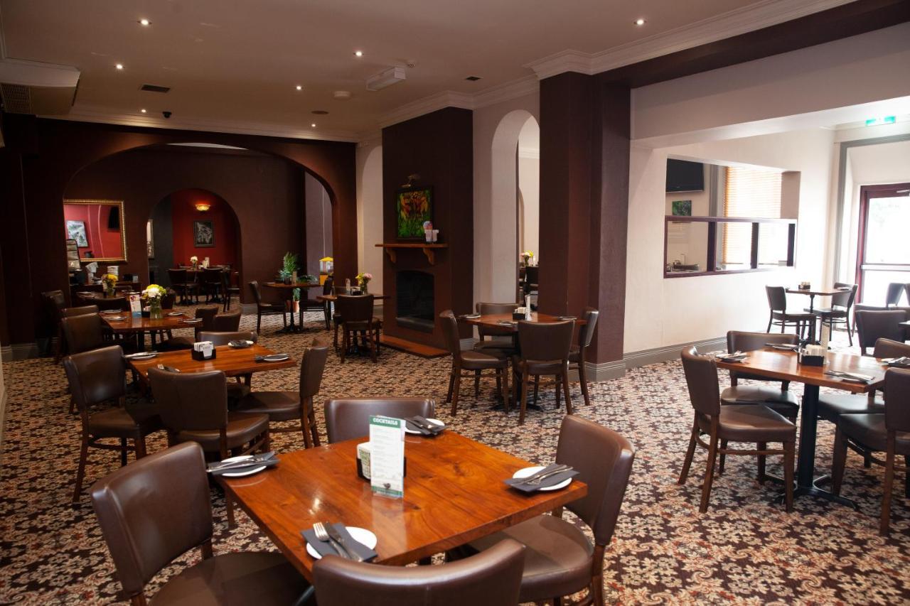 Royal Hotel Singleton Bagian luar foto